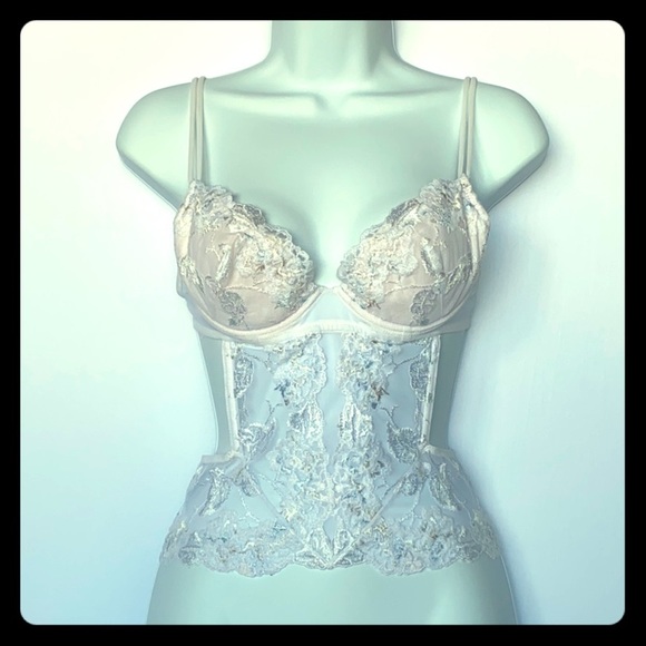 Made in Italy 🇮🇹 White Lace Bustier - Picture 1 of 7
